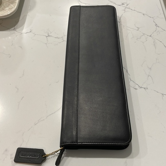 Coach Tie holder - Picture 5 of 5